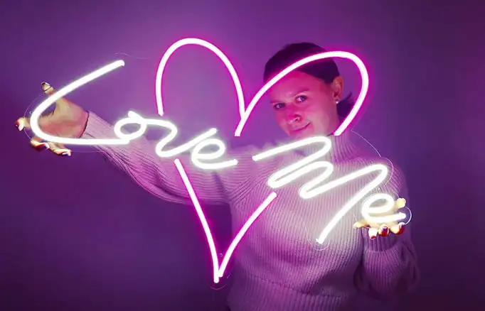 Automatically Cycling Neon Signs